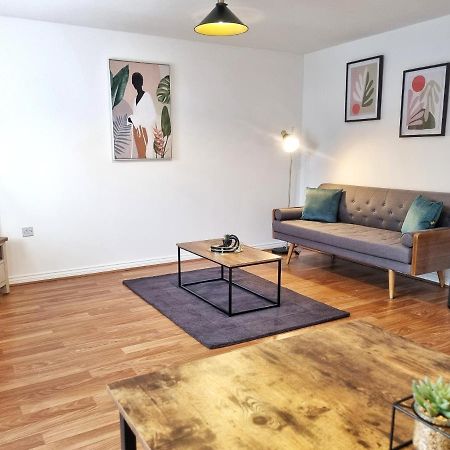 Modern & Spacious 3 Bedrooms And 2 Bathrooms Home, Free Parking! Cambridge  Ngoại thất bức ảnh