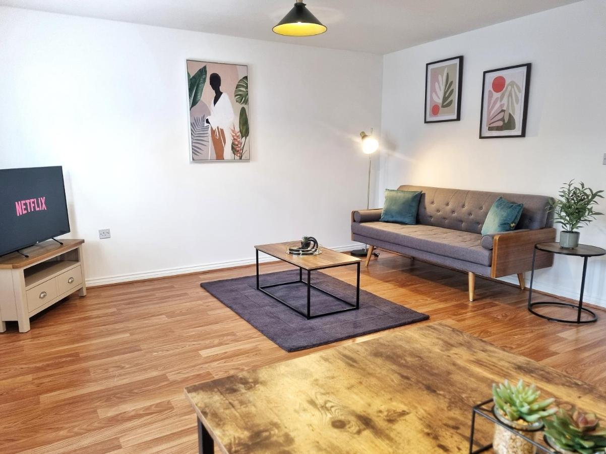 Modern & Spacious 3 Bedrooms And 2 Bathrooms Home, Free Parking! Cambridge  Ngoại thất bức ảnh