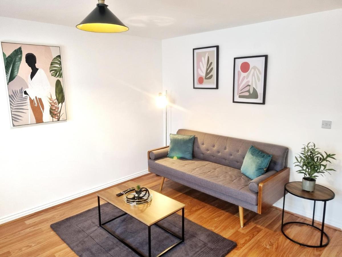 Modern & Spacious 3 Bedrooms And 2 Bathrooms Home, Free Parking! Cambridge  Ngoại thất bức ảnh
